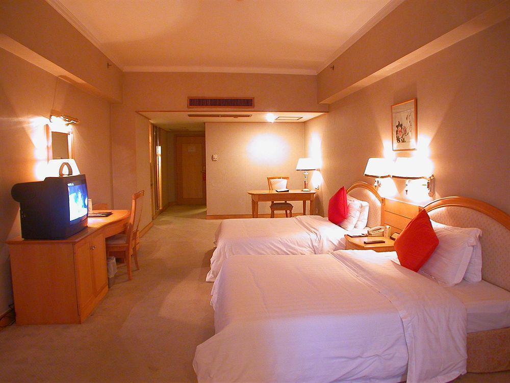 Gangrun Hotel Guangzhou Beijing Road Branch المظهر الخارجي الصورة